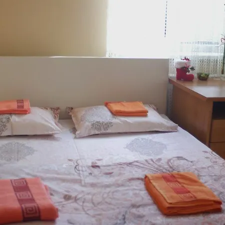 Apartment In Heart Of